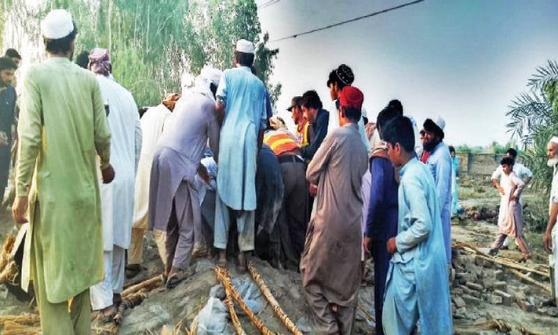 Five killed, several injured in roof collapse incident in Lahore,  Bannu
