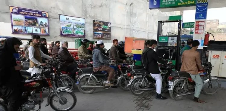 Govt plans app-based petrol subsidy for motorcyclists after price hike