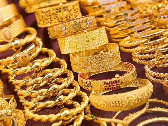 Gold, Silver prices drop in Pakistan amid global market shifts