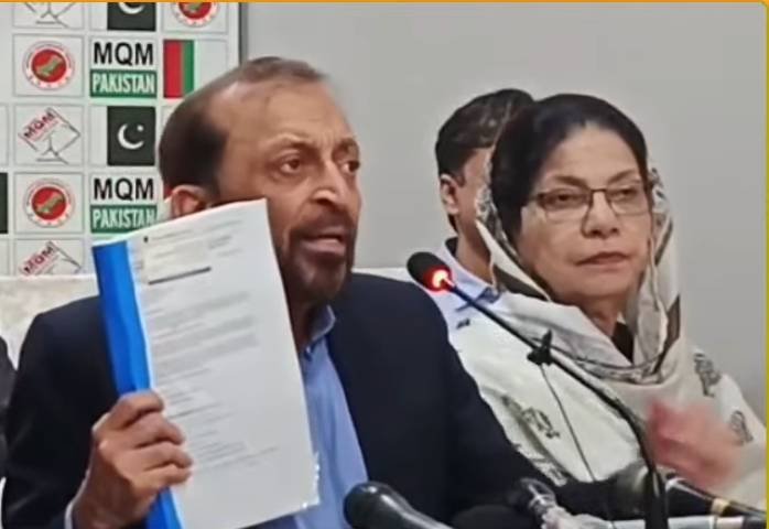 Farooq Sattar calls for release of Gul Plaza fire report, warns of legal action