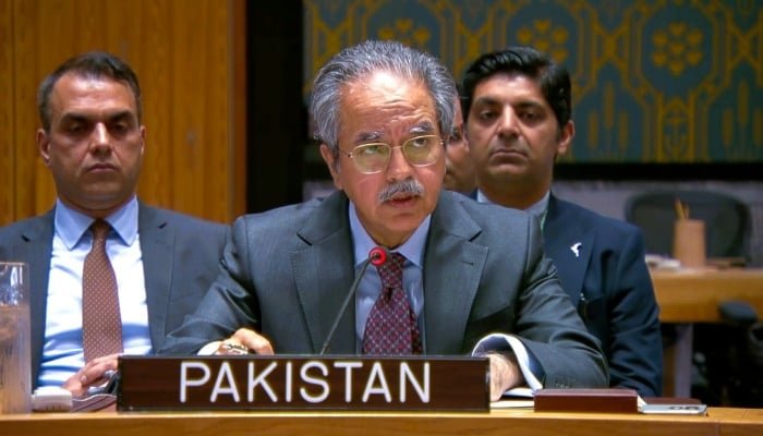 Pakistan warns against security threats, reaffirms resolve a
