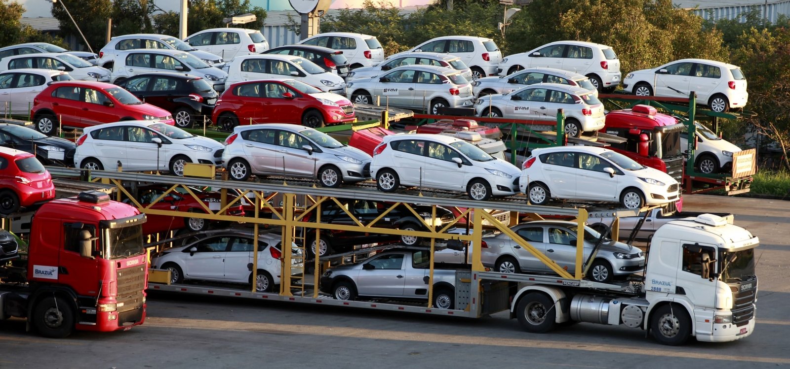 Pakistan plans major overhaul of auto industry under 2026-31 policy ...